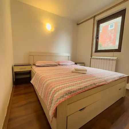 Apartman Adria *
